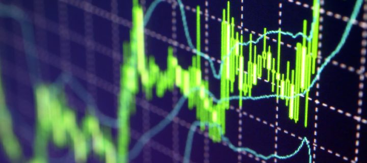 El Ibex acaba la semana por encima de los 8.700 puntos