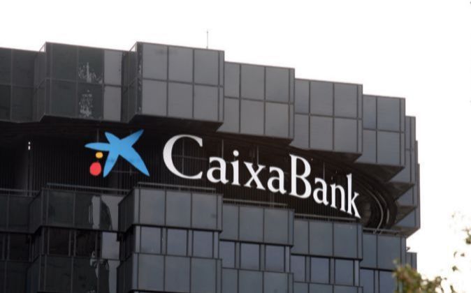 Cómo cobrar el dividendo flexible de Caixabank