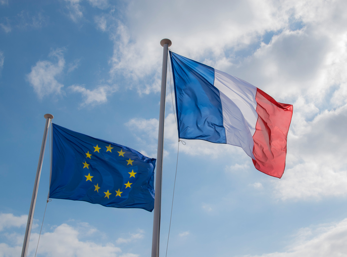Las bolsas europeas suben con fuerza al descontar la victoria de Macron en Francia
