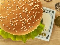 ¿Hamburguesas cuestionando divisas? El índice Big Mac