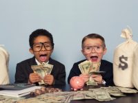 Consejos para la educación financiera de tus hijos según su edad