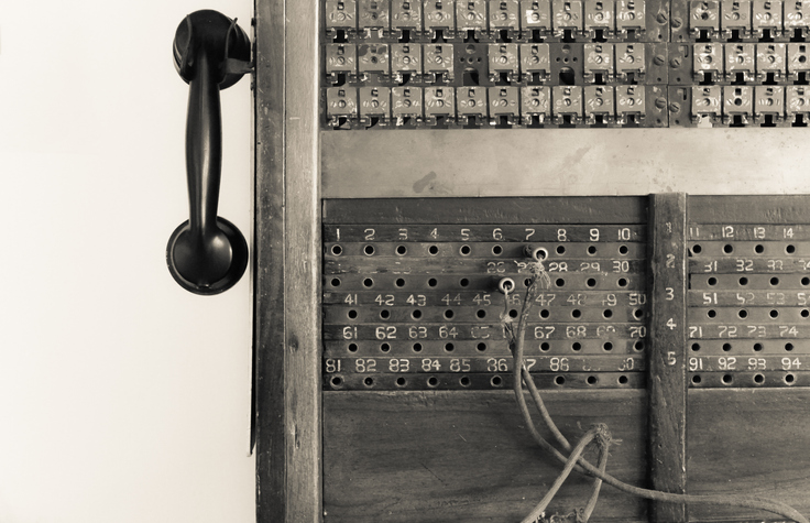 Compañía Telefónica Nacional de España: cien años de telefonía española
