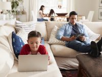Suministros y otros gastos que puedes (y debes) evitar ahora  que pasas tanto tiempo en casa