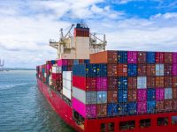 Suez: encalla un barco y tiembla el mundo. ¿Tan frágil es el comercio internacional?