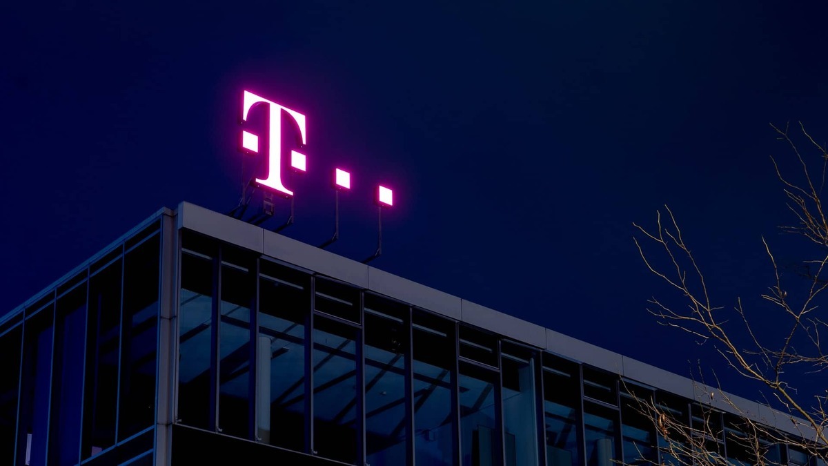 Deutsche Telecom rompe al alza tras 20 años lateral