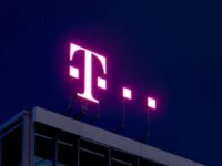 Deutsche Telekom, vuelve a elevar, por tercera vez, su previsión del año