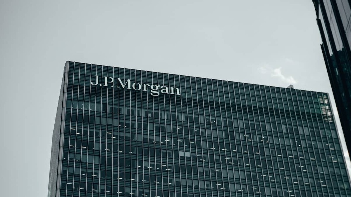 JP Morgan presenta la cifra de ingresos más alta de su historia por el alza de los tipos de interés