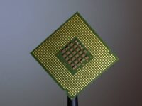 Infineon Technologies: mantiene la previsión de ingresos para su año fiscal, mejorando márgenes a pesar del dólar