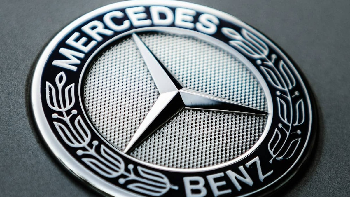 Mercedes aumenta su dividendo y recomprará acciones